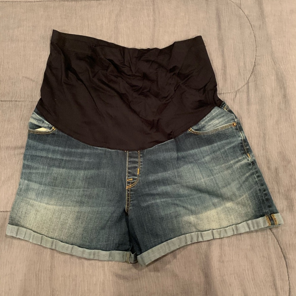 Liz Lange Maternity Shorts